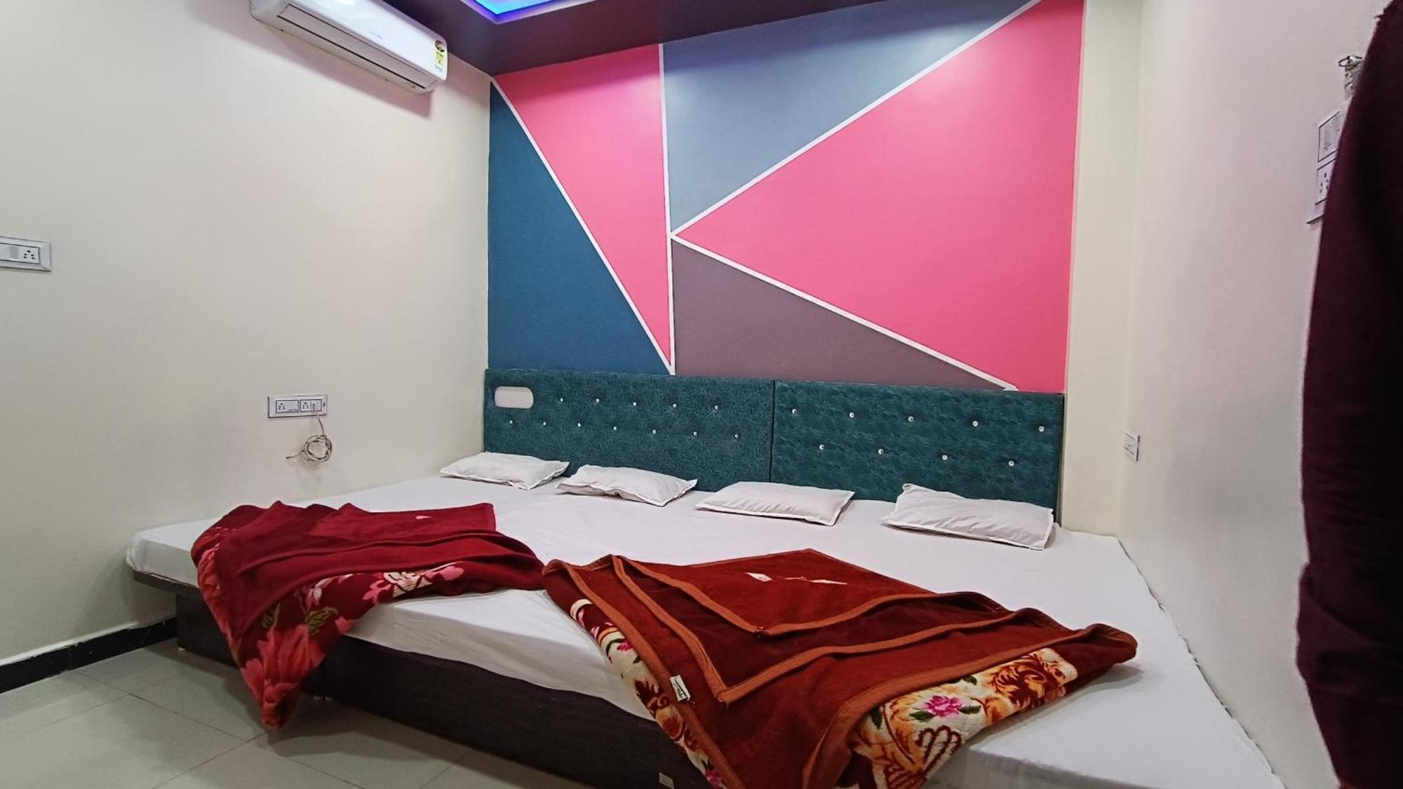 Hardik Palace Ujjain Εξωτερικό φωτογραφία