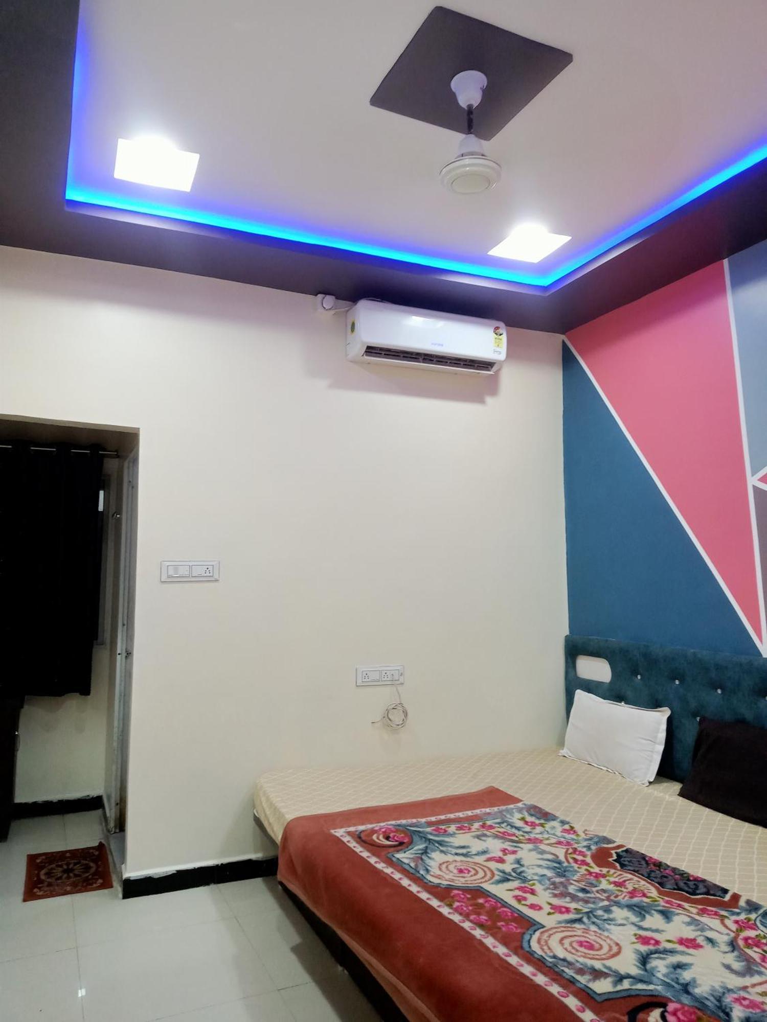Hardik Palace Ujjain Εξωτερικό φωτογραφία
